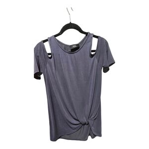 Soo Apparel Women's Short Sleeve Twist Top - Charcoal